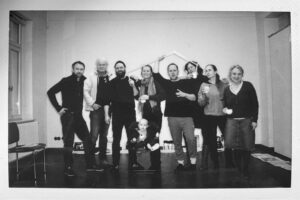 Polaroid mit Mario Schneider, Knut Mueller, Martin Patze, Stefanie Wiesel, Daniel K Schweitzer, Nicole Mueller, Anja Krämer und Petra Kaltwaßer